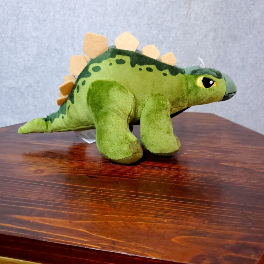 Jurassic World Stegosaurus Dino Stuffed Plush Mattel NEW Dinosaur 11 In